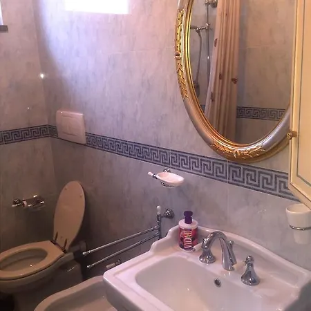 Pino Del Capitano فندق مبيت وإفطار 3*