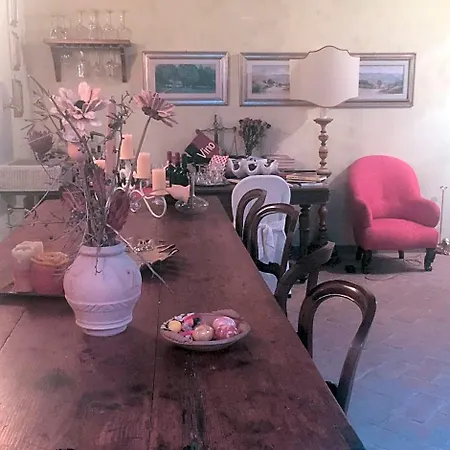 Acomodação com café da manhã  Pino Del Capitano 3*
